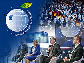 Logo Europejskiego Kongresu Samorządów w tle zdjęcia z kongresu