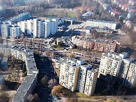 Zdjęcie osiedla mieszkaniowego z lotu ptaka