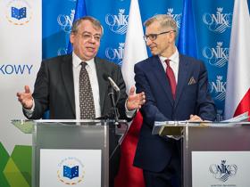 Prezes Europejskiego Trybunału Obrachunkowego Klaus-Heiner Lehne i Prezes NIK Krzysztof Kwiatkowski na konferencji prasowej