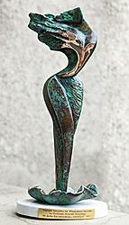 Statuetka nagrody im. Władysława Stasiaka