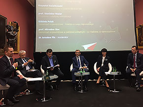 Uczestnicy IX Konferencji Krakowskiej &bdquo;Polska regionów - Polska miast&rdquo;