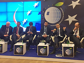 Krzysztof Kwiatkowski na&nbsp;jednej z&nbsp;sesji Europejskiego Kongresu Samorządów