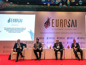 Prezes NIK Krzysztof Kwiatkowski w trakcie obrad kongresu EUROSAI
