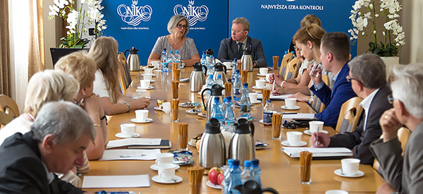 Spotkanie Rady do&nbsp;Spraw Ochrony Zwierząt z&nbsp;Januszem Wojciechowskim