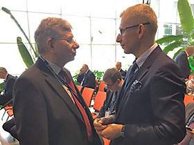 Prezes NIK w kuluarowych rozmowach z Prezesem Krajowej Rady Radców Prawnych Maciejem Bobrowiczem