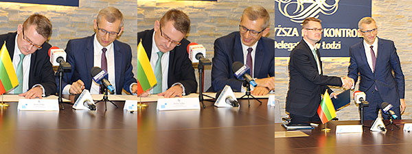 Heads of both SAIs signing a&nbsp;partnership and cooperation declaration
