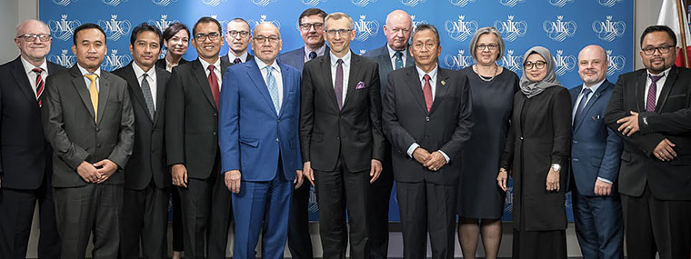 Pamiątkowe zdjęcie z&nbsp;delegacja NOK Indonezji