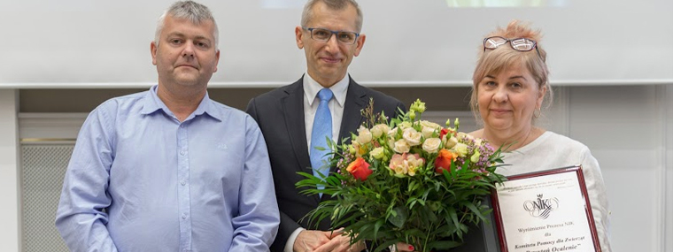 Prezes NIK Krzysztof Kwiatkowski z przedstawicielami Przystani Ocalenie w Tychach