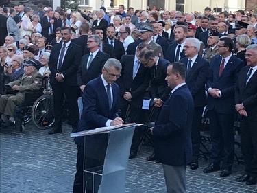 prezes NIK podczas Apelu Poległych 