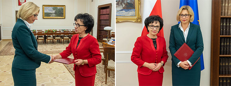 Małgorzata Motylow odbiera akt mianowania na wiceprezesa NIK z rąk Marszałek Sejmu Elżbiety Witek