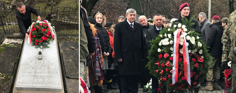 Prezes NIK wraz z&nbsp;delegacją składa wieńce na&nbsp;grobie Jana Żarnowskiego i&nbsp;Marii z&nbsp;Billewiczów
