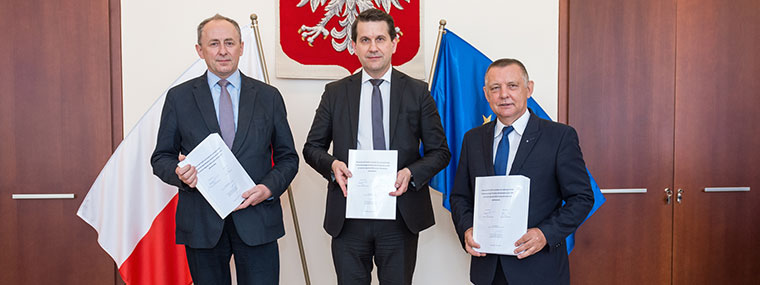 profesor SGH dr hab. Jerzy Witold Pietrewicz, Prezes Głównego Urzędu Statystycznego Dominik Rozkrut, Prezes Najwyższej Izby Kontroli Marian Banaś