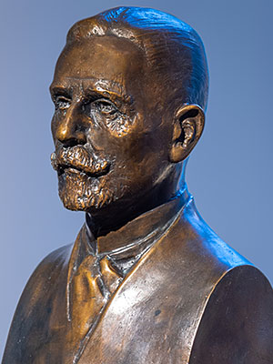 Bust of Józef Higersberger