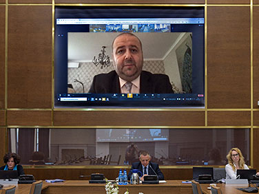 President of Romanian SAI on the screen in conference room at NIK headquarters